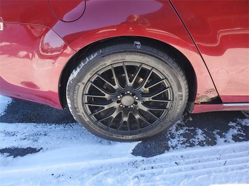 Used 2011 Chevrolet Malibu LTZ image 6