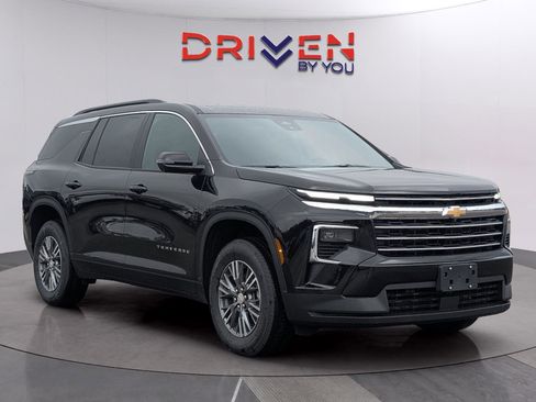 New 2026 Chevrolet Traverse LT w/ Driver Confidence Package image 7