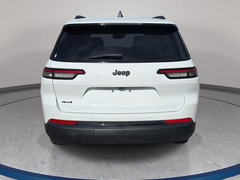Certified 2025 Jeep Grand Cherokee L Altitude AWD/4WD image 6