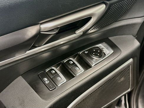 Used 2025 Kia Telluride S AWD/4WD image 15