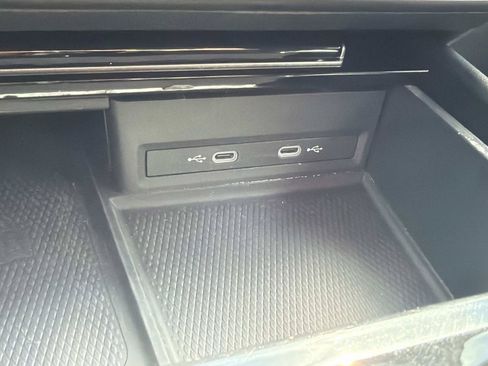 Used 2024 Volkswagen Atlas SE FWD image 28