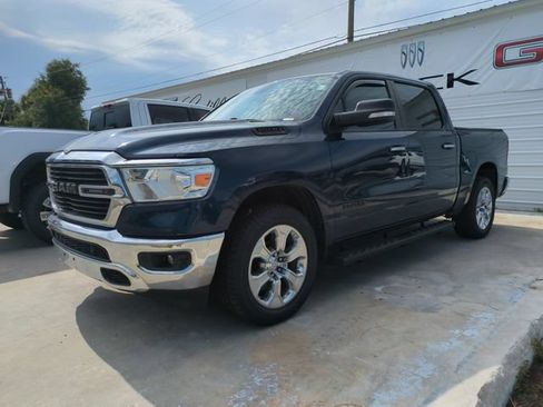 Used 2020 RAM 1500 Big Horn AWD/4WD image 3
