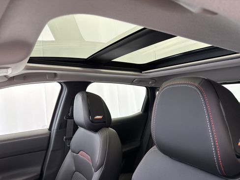 New 2025 Nissan Kicks SR w/ SR Premium Package image 13