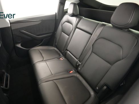 Used 2026 Tesla Model Y 2WD image 24
