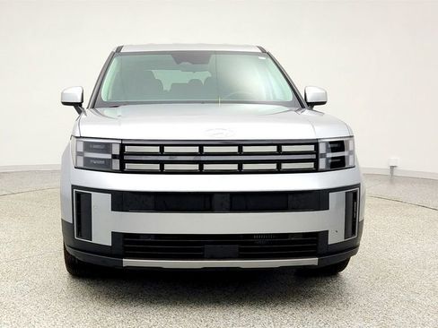 Used 2025 Hyundai Santa Fe SE image 2