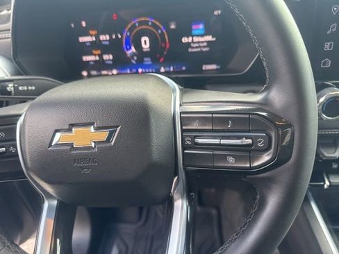 Used 2024 Chevrolet Colorado LT w/ LT Convenience Package AWD/4WD image 16