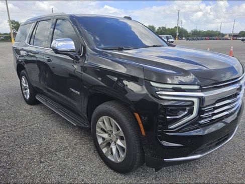 Used 2025 Chevrolet Tahoe Premier image 2