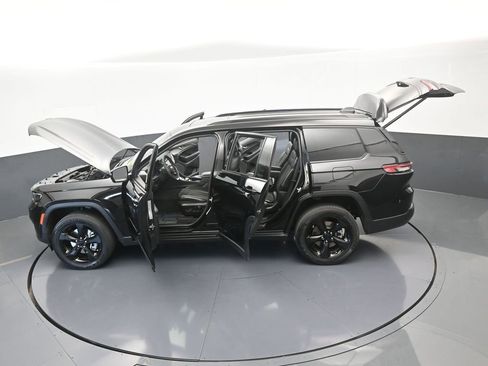 Used 2024 Jeep Grand Cherokee L Altitude image 68