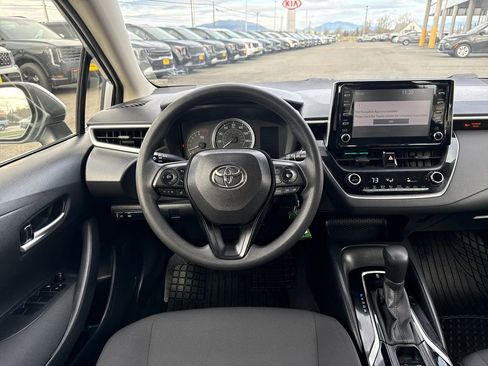 Used 2020 Toyota Corolla LE image 24