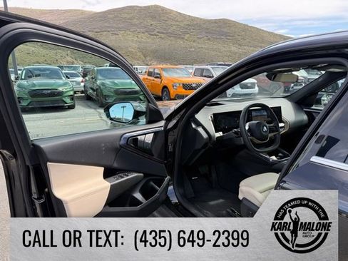 Used 2025 BMW X3 xDrive30i w/ Premium Package image 11