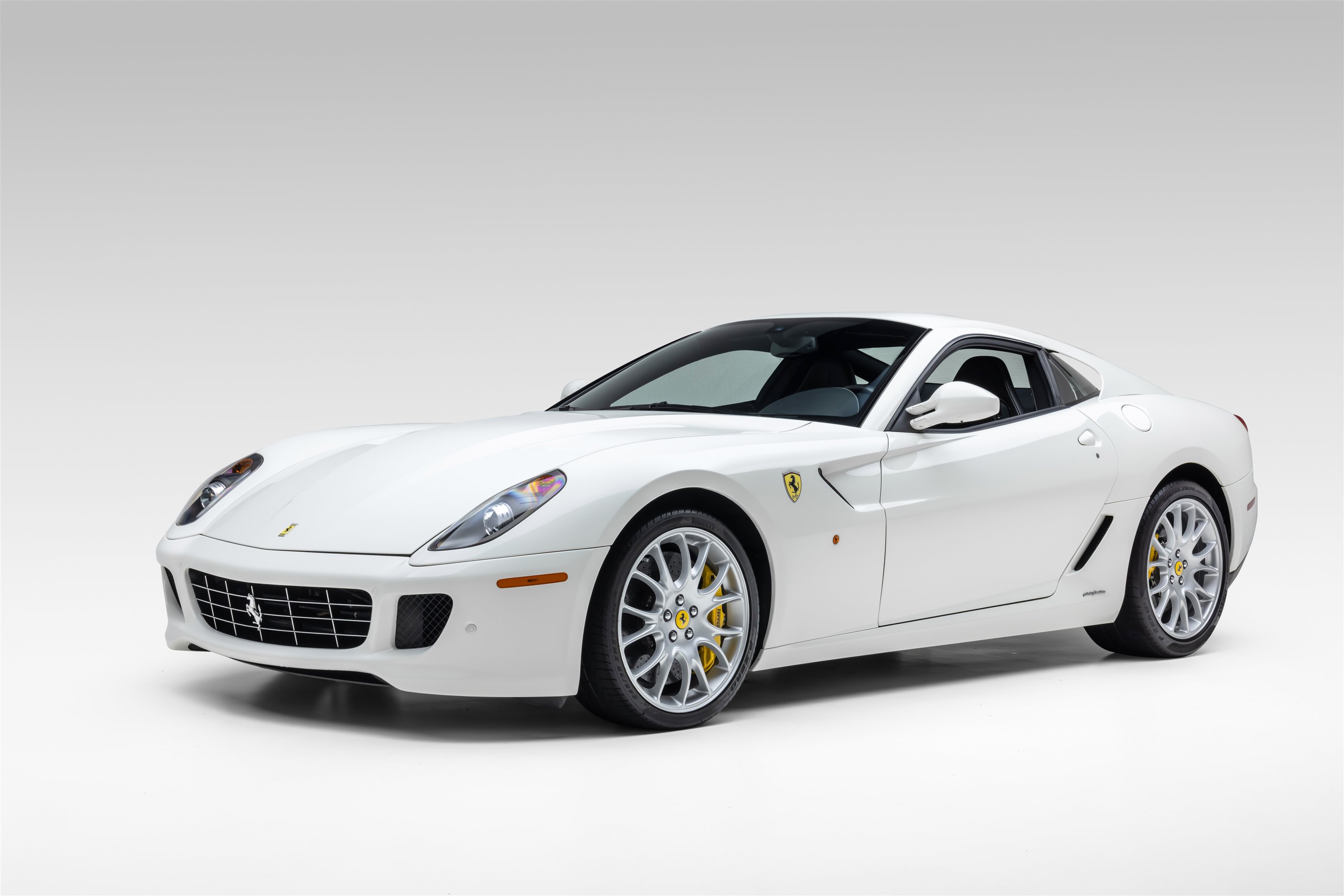 Certified 2010 Ferrari 599 GTB Fiorano RWD image 2