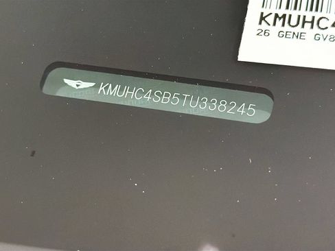 Used 2026 Genesis GV80 2.5T RWD image 33