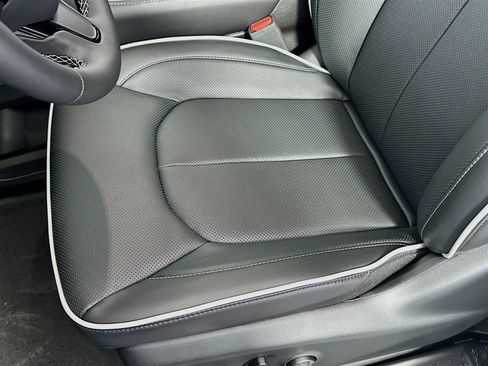 New 2027 Chrysler Pacifica Limited w/ S Appearance Package FWD image 20