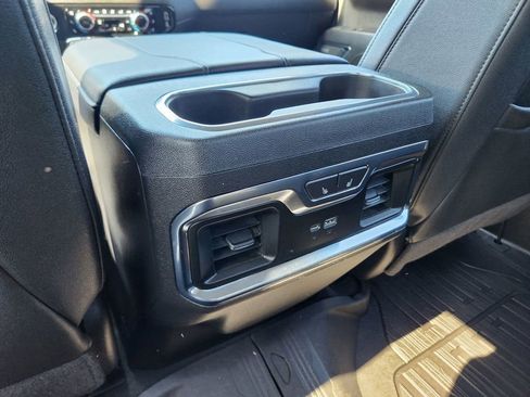 Used 2023 GMC Sierra 1500 SLT image 30