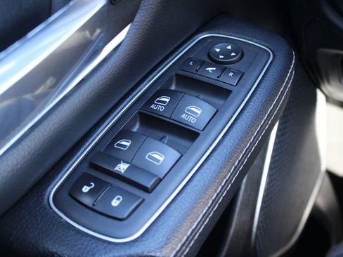 Used 2023 RAM 1500 Laramie image 20