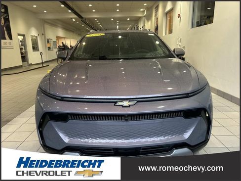 Used 2024 Chevrolet Equinox EV LT w/ LPO, All-Weather Mat Package AWD/4WD image 37
