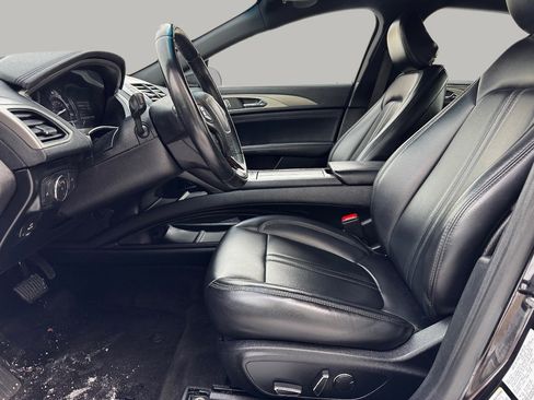 Used 2020 Lincoln MKZ Hybrid image 16