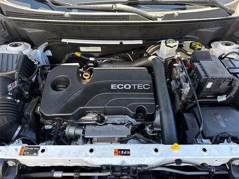 Used 2021 Chevrolet Equinox LT image 8