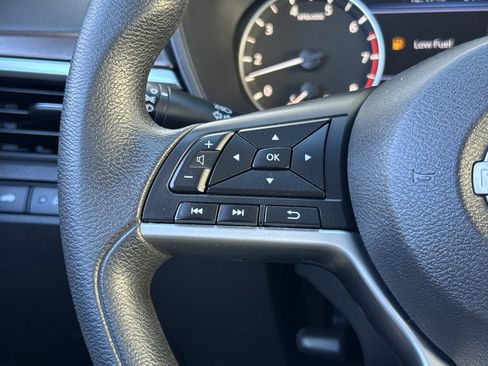 Used 2023 Nissan Altima 2.5 SV image 24