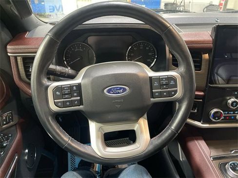 Used 2024 Ford Expedition Limited image 14