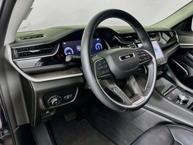 Used 2022 Jeep Grand Cherokee L Limited w/ Luxury Tech Group II AWD/4WD image 13