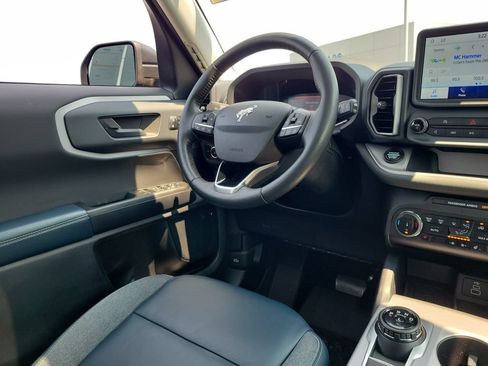 Certified 2023 Ford Bronco Sport Outer Banks w/ Tech Package AWD/4WD image 13