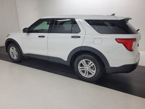 Used 2023 Ford Explorer 4WD image 3