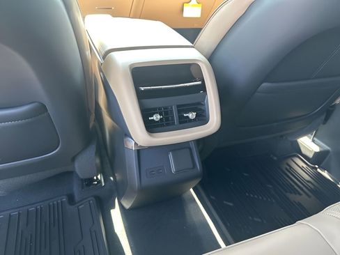 New 2026 Cadillac Lyriq Signature Luxury w/ Nappa Leather Package AWD/4WD image 20