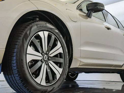 Certified 2025 Volvo XC60 T8 Core w/ Protection Package Premier image 10