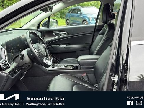 Used 2023 Kia Sportage EX AWD/4WD image 10