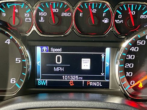 Used 2018 GMC Sierra 1500 SLT AWD/4WD image 22