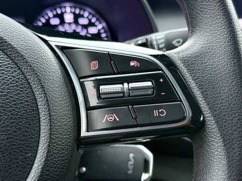 Certified 2023 Kia Forte LXS image 23