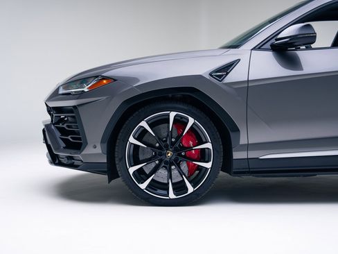 Used 2021 Lamborghini Urus image 14
