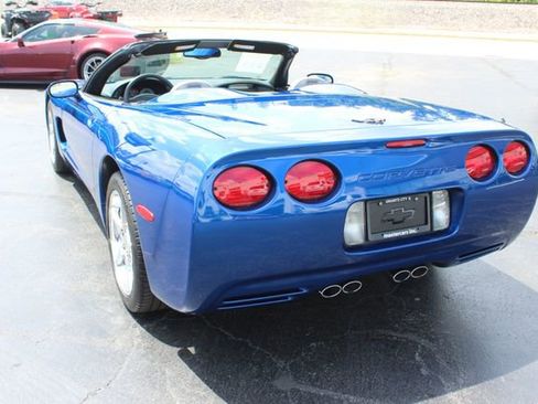 Used 2002 Chevrolet Corvette Convertible w/ Preferred Equipment Group2 RWD image 25