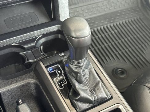 Used 2021 Toyota Tacoma TRD Off-Road w/ TRD Premium Off Road Package image 22