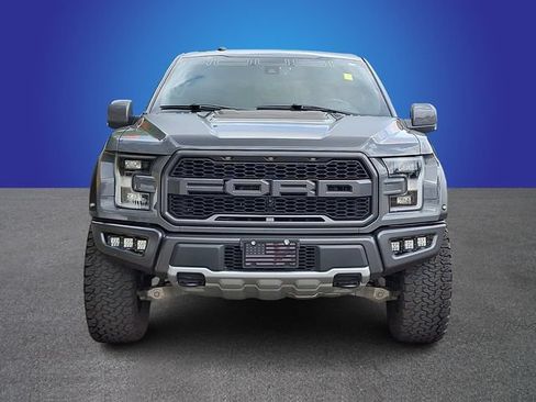 Used 2018 Ford F150 Raptor w/ Equipment Group 802A Luxury AWD/4WD image 2