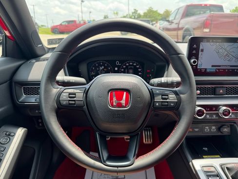 Used 2025 Honda Civic Type R image 13