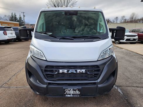 Used 2023 RAM ProMaster 2500 image 3