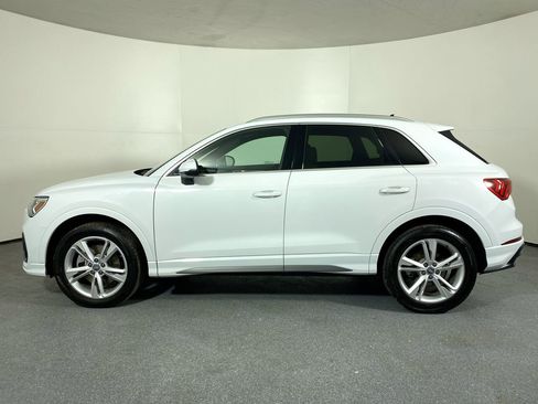 Used 2020 Audi Q3 2.0T Premium Plus w/ Premium Plus Package image 30