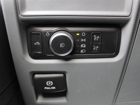 Used 2022 Ford F150 XLT w/ Equipment Group 301A Mid AWD/4WD image 19