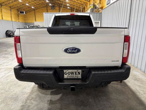 Used 2019 Ford F250 XL w/ Power Equipment Group AWD/4WD image 8