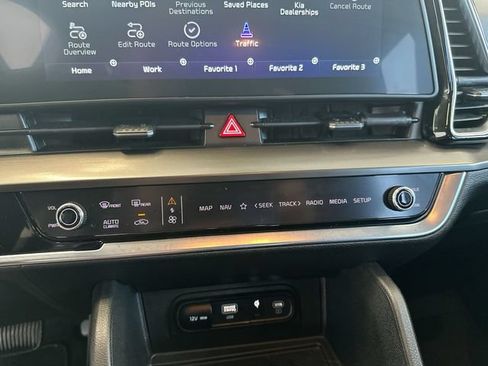 Certified 2024 Kia Sportage EX AWD/4WD image 18