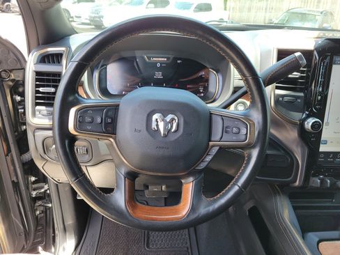 Used 2024 RAM 3500 Limited image 27