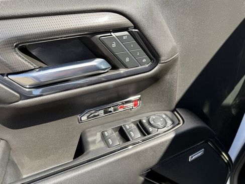 Used 2024 GMC Sierra 1500 AT4 w/ Technology Package image 20