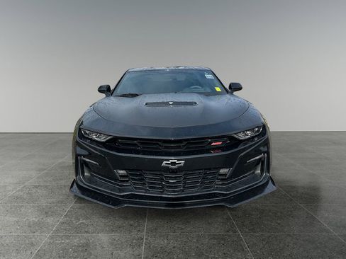 Used 2019 Chevrolet Camaro SS image 2