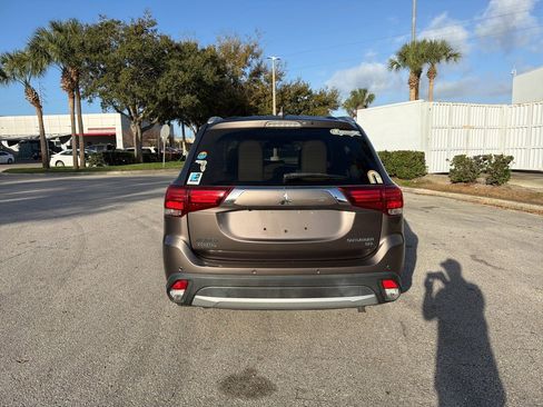 Used 2018 Mitsubishi Outlander SEL image 4