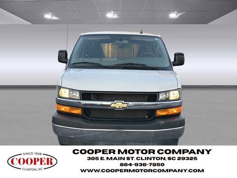 Used 2023 Chevrolet Express 2500 w/ Driver Convenience Package image 2