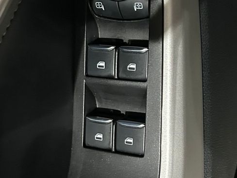Used 2024 Ford Explorer XLT w/ Class IV Trailer Tow Package AWD/4WD image 46