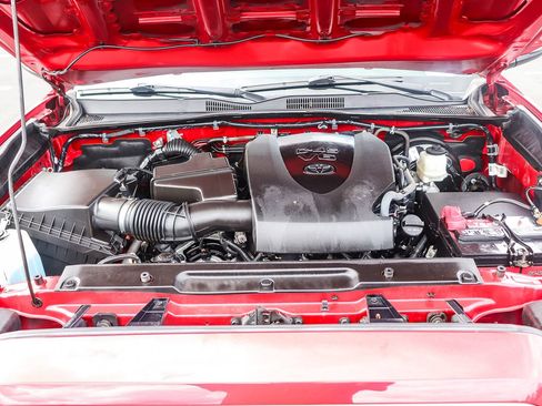 Certified 2021 Toyota Tacoma TRD Sport w/ Technology Package RWD image 32