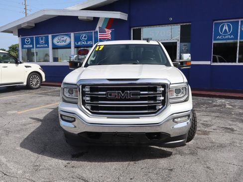Used 2017 GMC Sierra 1500 SLT w/ SLT Premium Package AWD/4WD image 9